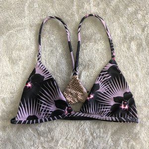 Acacia Shaka Top in Modern Pacific P(XS)